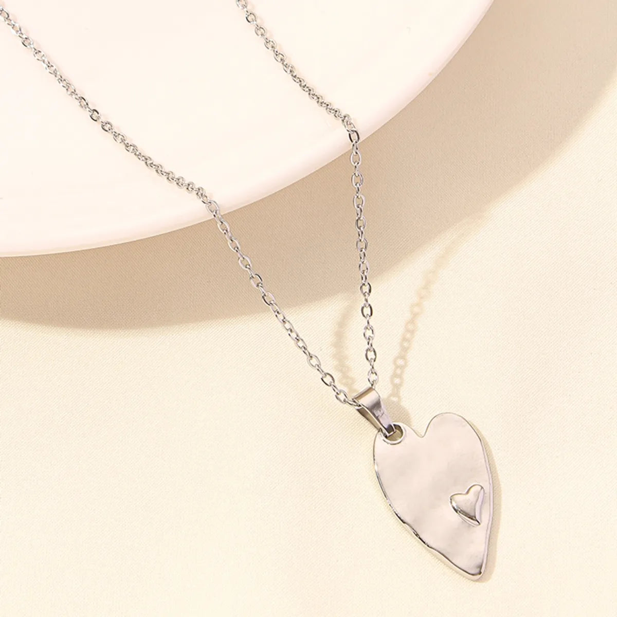 Wholesale Jewelry Elegant Cute Heart Shape 304 Stainless Steel 18K Gold Plated Plating Pendant Necklace