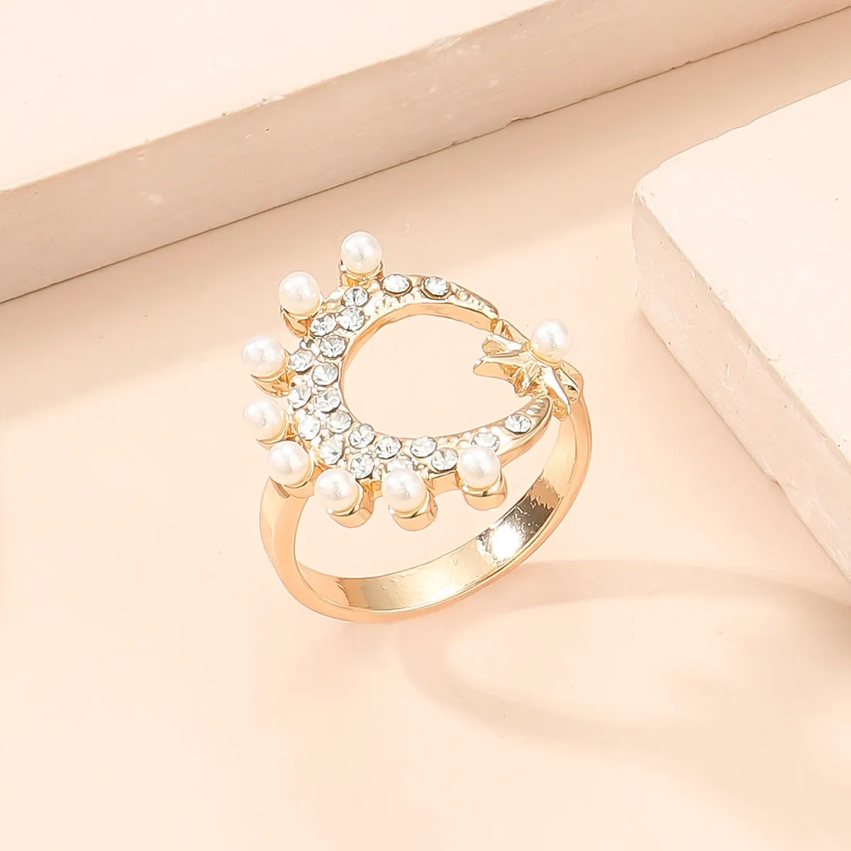 Elegant Cute Moon Alloy Asymmetrical Rhinestones Pearl Silver Plated Unisex Open Rings