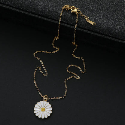 Elegant Cute Pastoral Daisy Alloy Wholesale Pendant Necklace