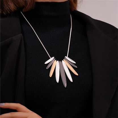 Elegant Exaggerated Geometric Alloy Plating Women's Necklace