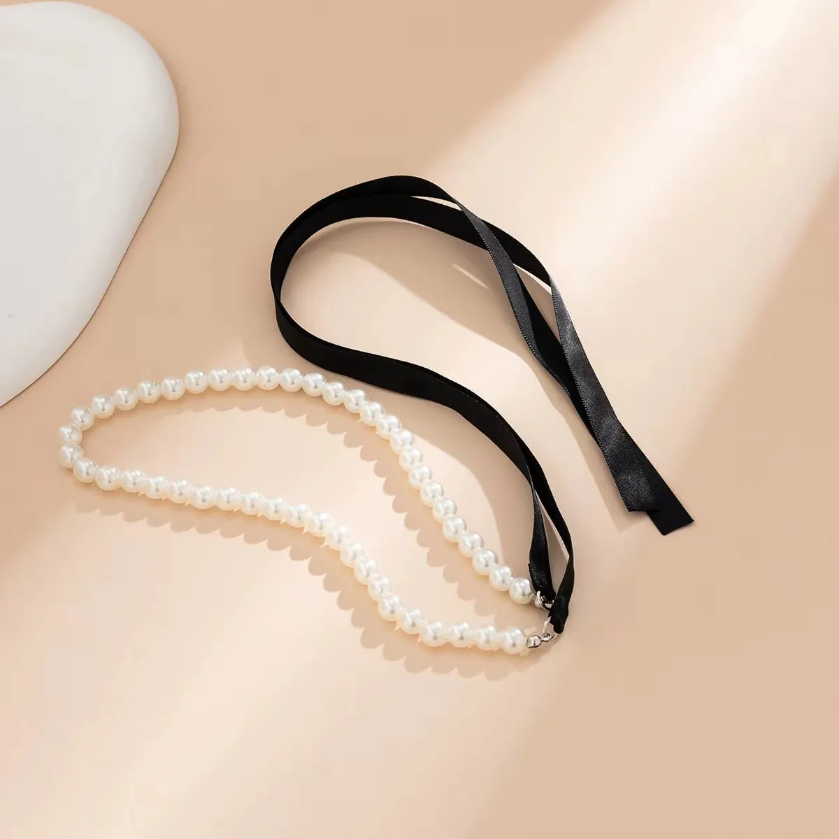 Elegant Exaggerated Lady Geometric Imitation Pearl Wholesale Choker