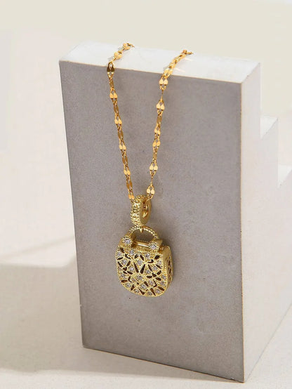 Elegant Fashion Square Copper Plating Inlay Zircon 18k Gold Plated Pendant Necklace