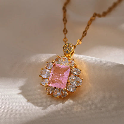 Elegant Floral Rhinestone Copper Artificial Diamond Pendant Necklace In Bulk