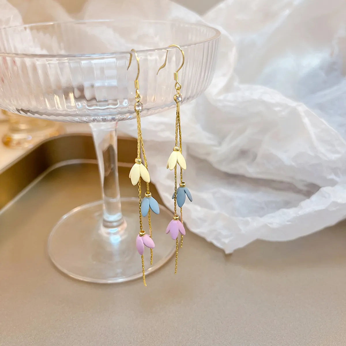 1 Pair Elegant Flower Stoving Varnish Alloy Drop Earrings