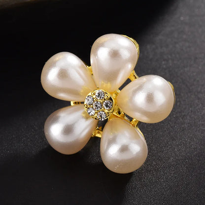 Elegant Flower Alloy Zircon Women'S Brooches