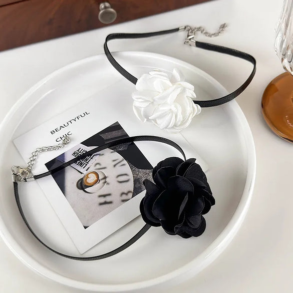 Elegant Flower Cloth Wax Rope Women'S Choker