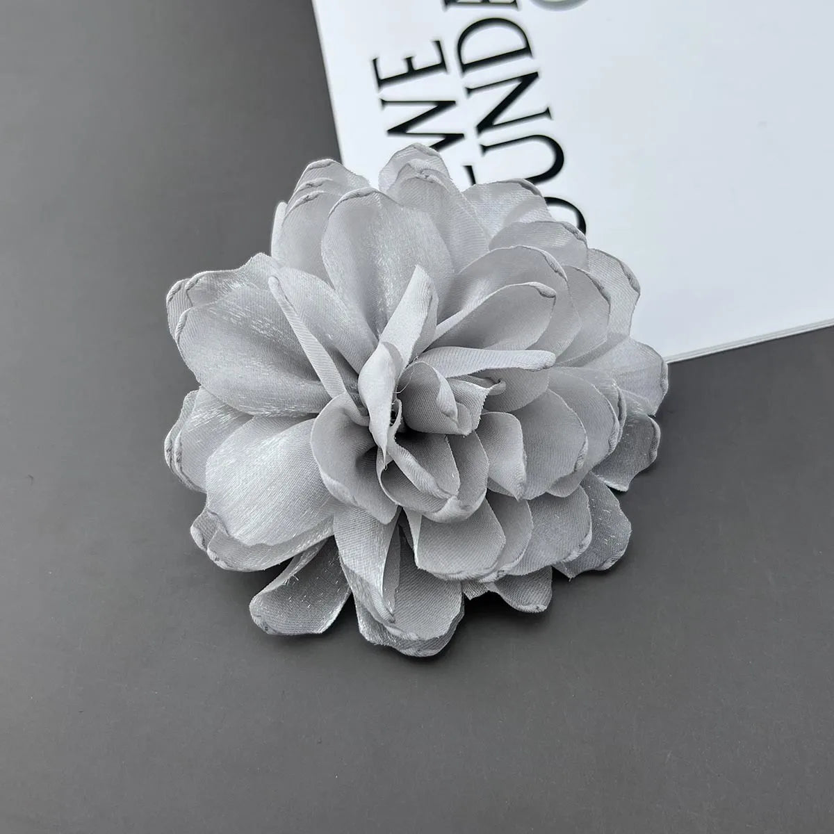 Elegant Flower Cloth Women'S Brooches