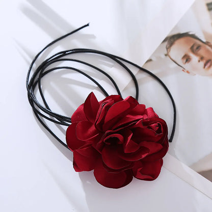 Elegant Flower Cloth Women's Necklace