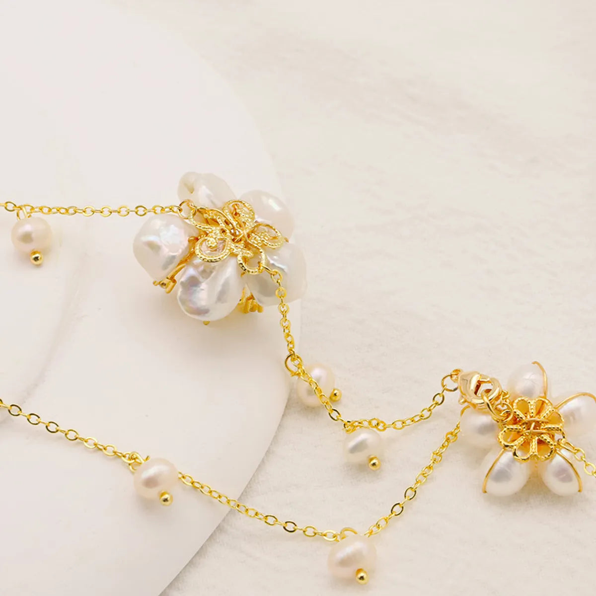 Elegant Flower Freshwater Pearl Brass Beaded Sweater Chain