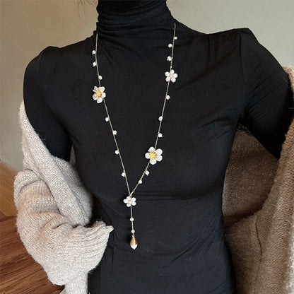 Elegant Flower Freshwater Pearl Brass Beaded Sweater Chain