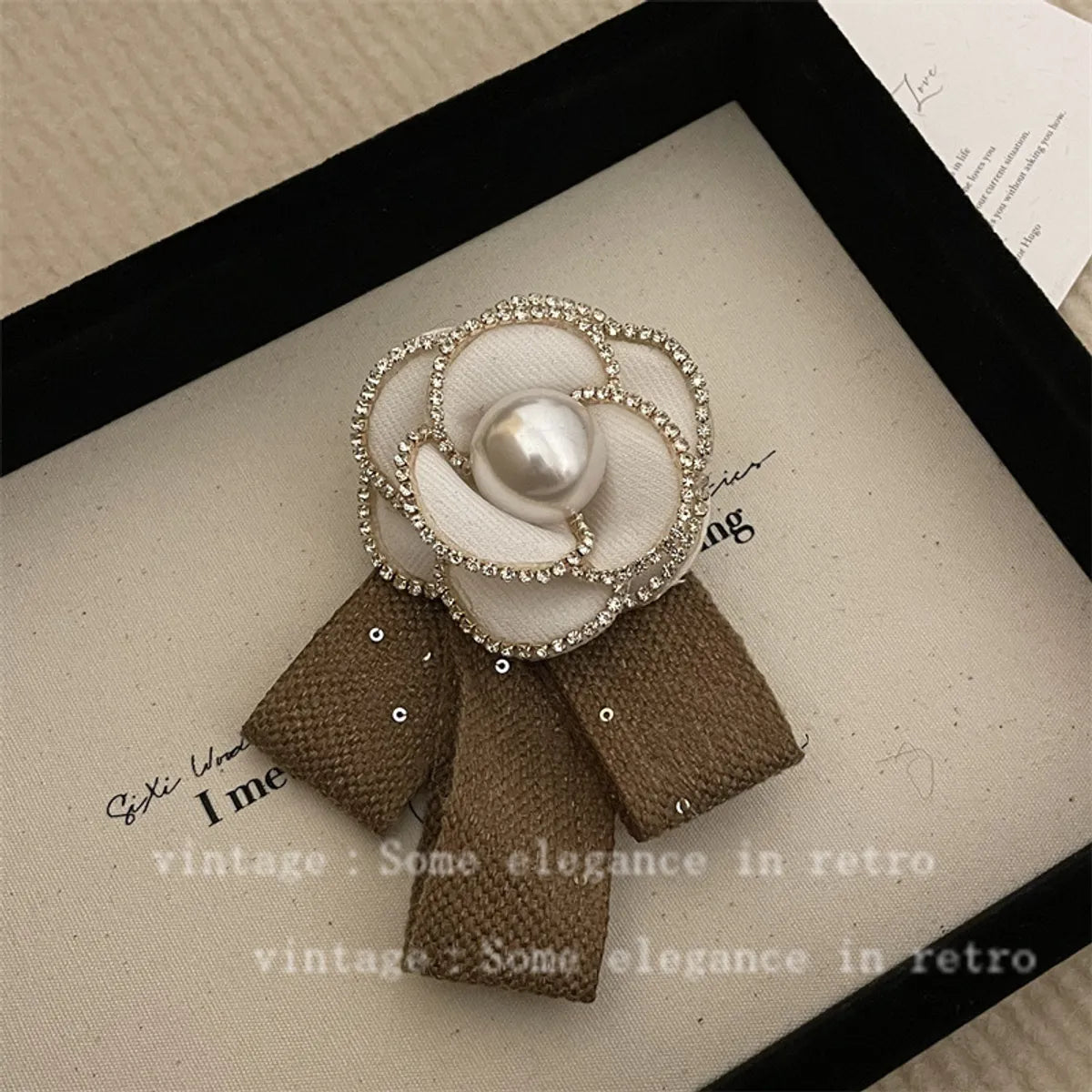 Elegant Flower Imitation Pearl Plating Women'S Brooches