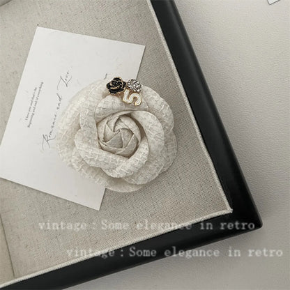 Elegant Flower Imitation Pearl Plating Women'S Brooches