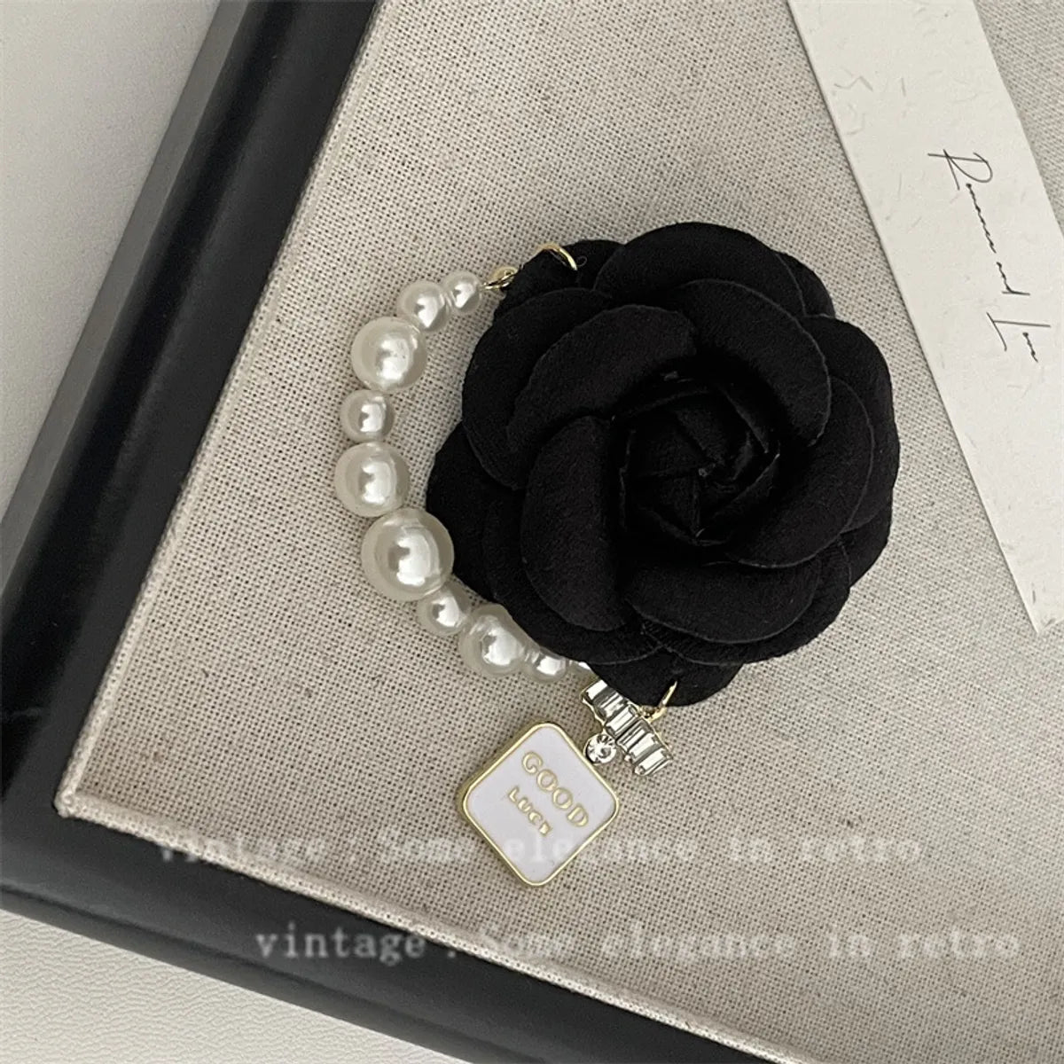 Elegant Flower Imitation Pearl Plating Women'S Brooches