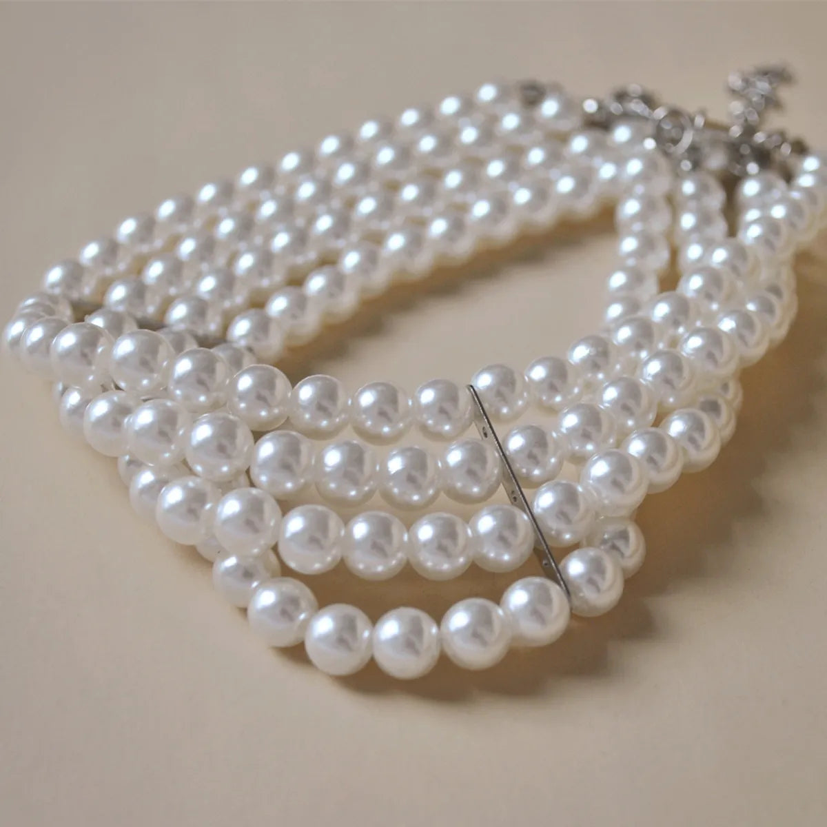 Elegant French Style Classic Style Solid Color Artificial Pearl Alloy Beaded Plating Silver Plated Women's Choker