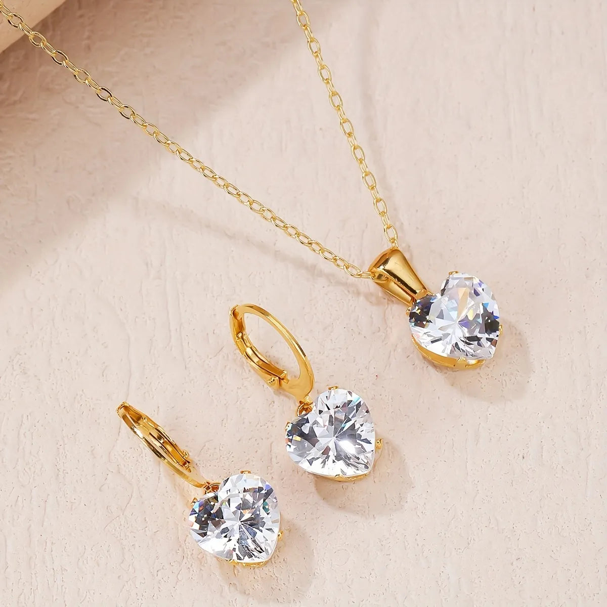 Elegant French Style Heart Shape Stainless Steel Plating Inlay Zircon Gold Plated Pendant Necklace