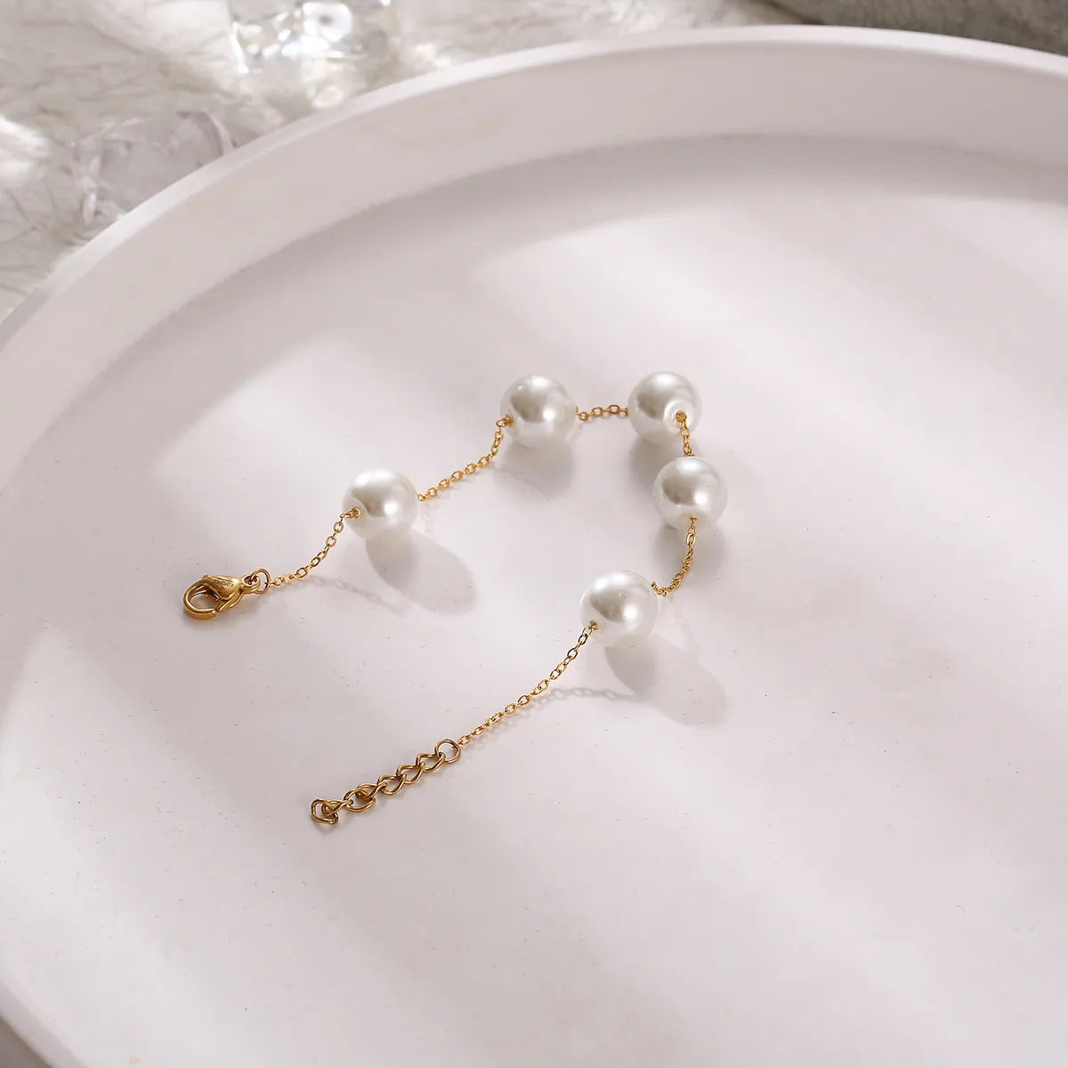 Elegant French Style Simple Style Round Stainless Steel Pearl Plating 18k Gold Plated Bracelets