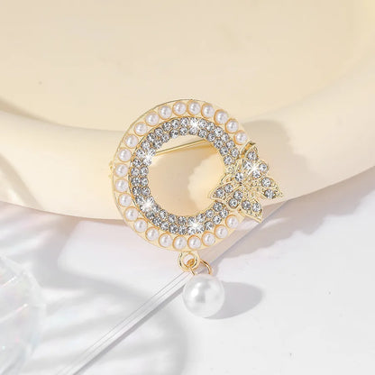 Elegant Geometric Alloy Inlay Artificial Rhinestones Artificial Pearls Women'S Brooches