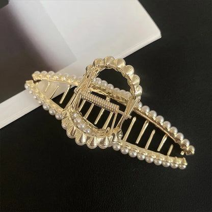 Women'S Elegant Geometric Alloy Inlay Rhinestones Pearl Hair Claws