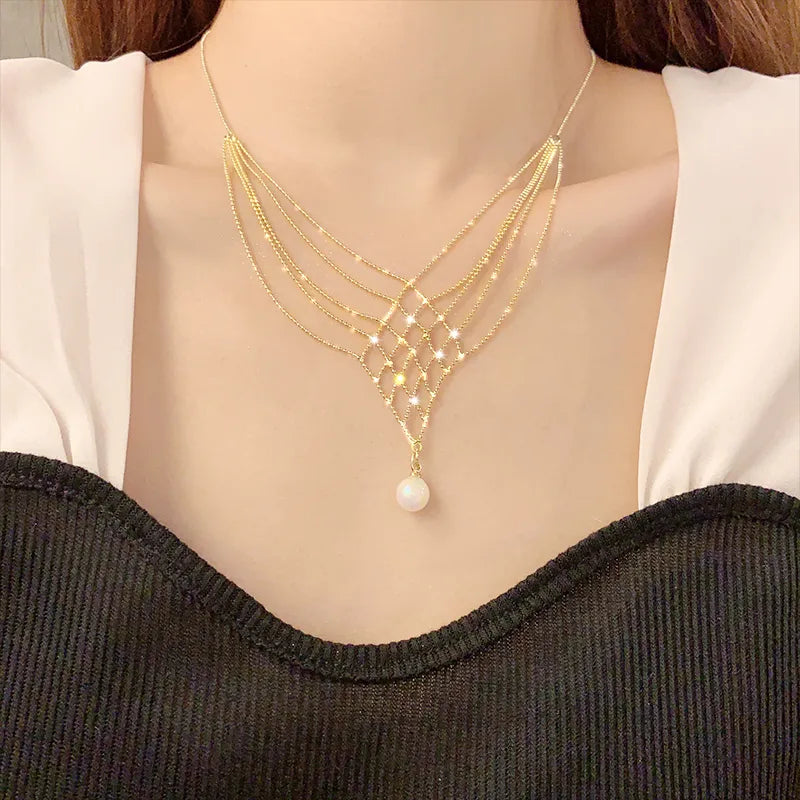 Elegant Geometric Alloy Plating Inlay Artificial Pearls Women'S Necklace