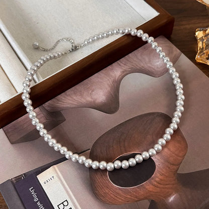 Elegant Geometric Artificial Pearl Alloy Beaded White Gold Plated Women'S Necklace