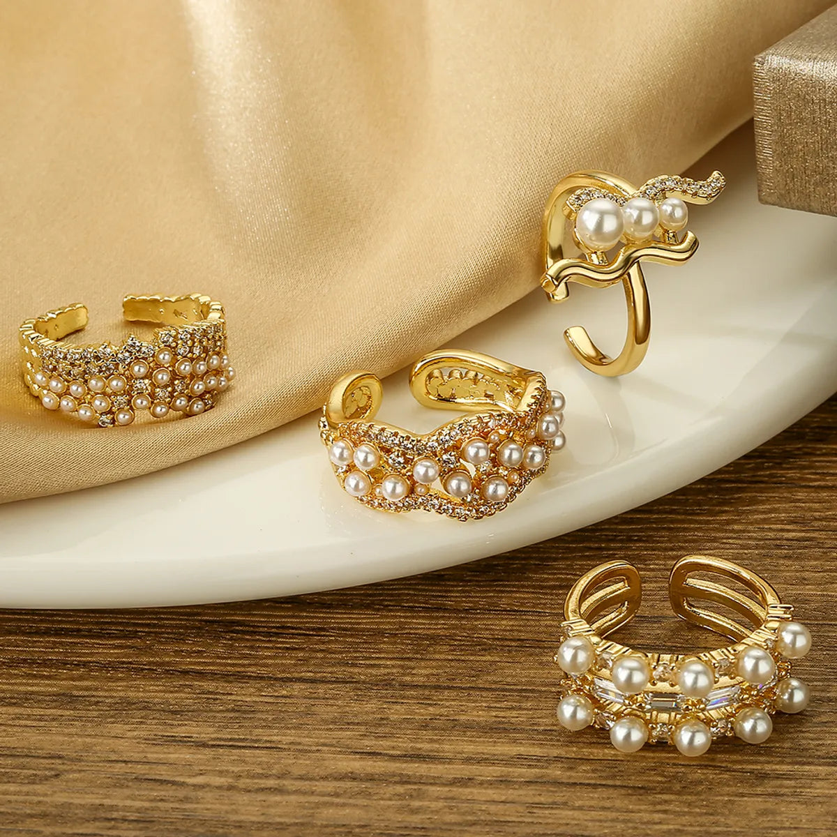 Elegant Geometric Copper Plating Inlay Artificial Pearls Zircon 18k Gold Plated Open Ring