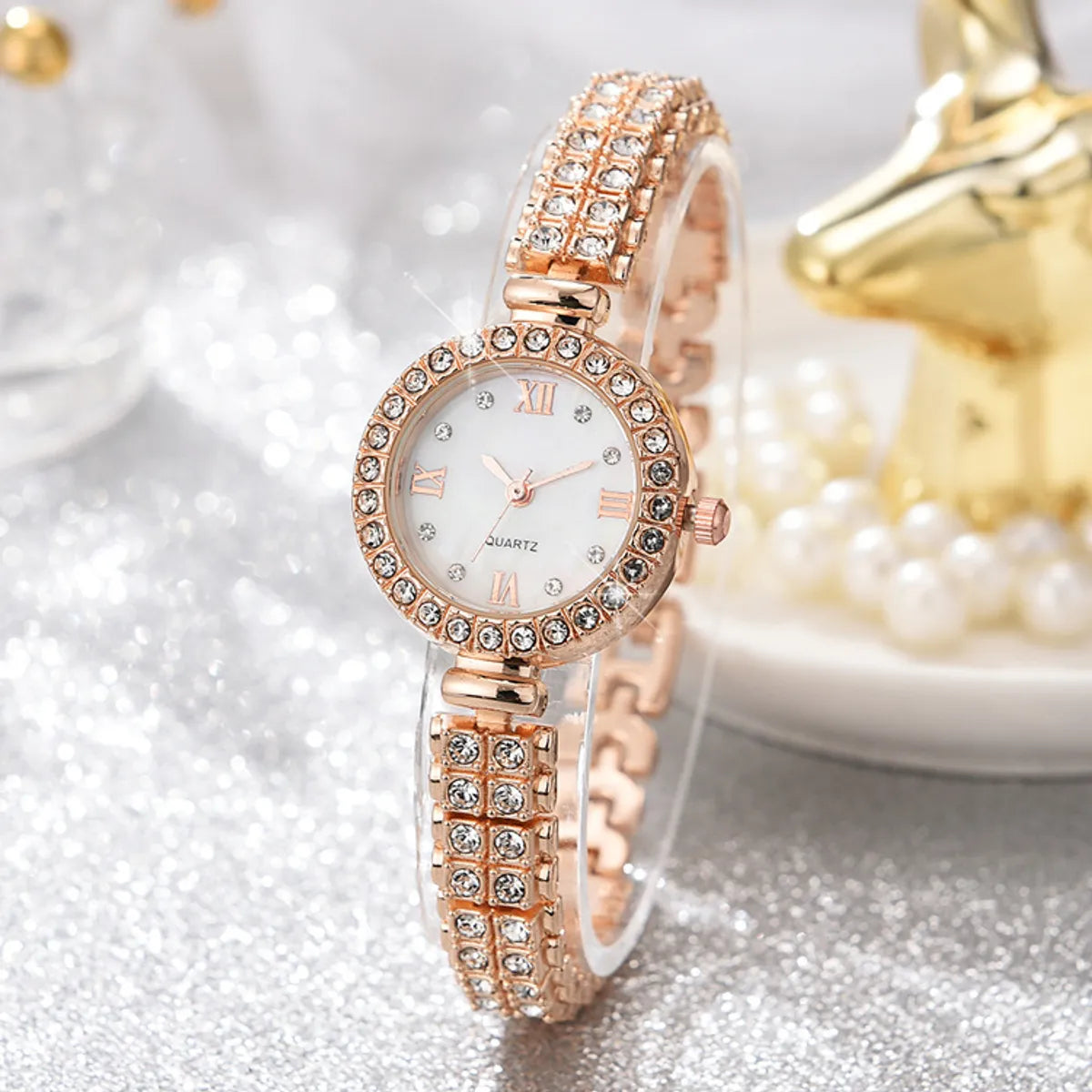 Elegant Geometric Horseshoe Buckle Quartz Women'S Watches