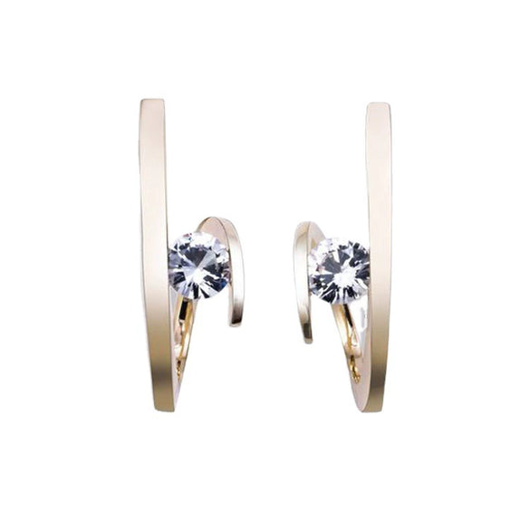 Elegant Geometric Metal Earrings For Women With Electroplated Gold Finish And Single Stone Inlay Glossy Minimal Fashion Ear Jewelry