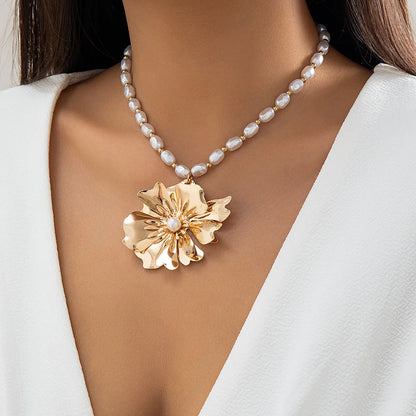 Elegant Glam Flower Ccb Artificial Pearl Iron Beaded Plating Women's Necklace