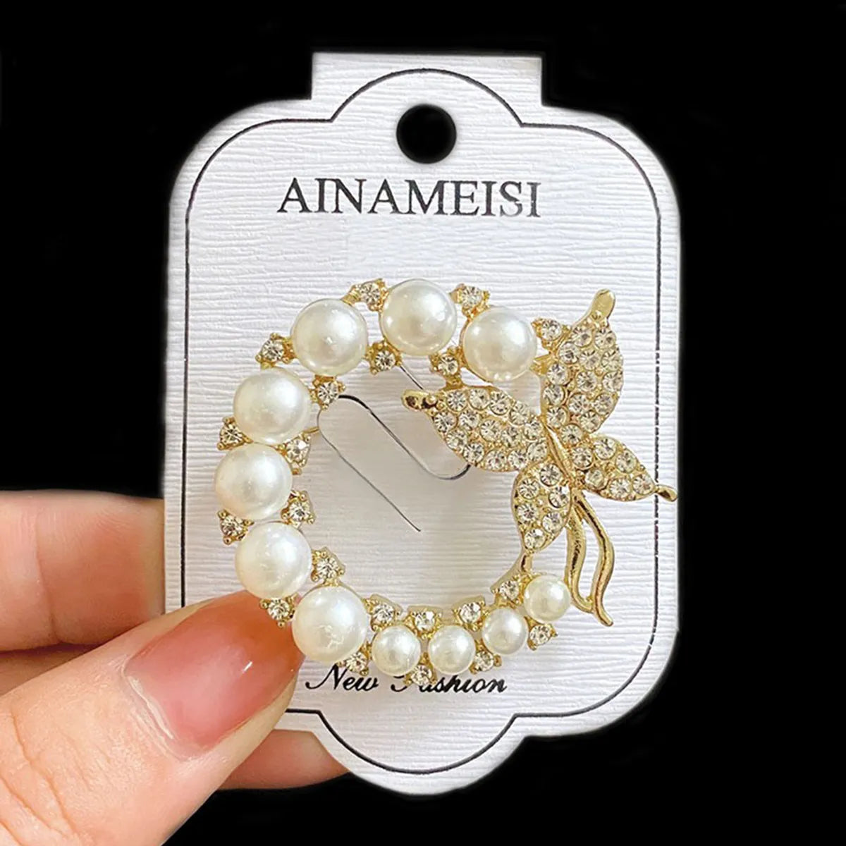 Elegant Glam Geometric Alloy Plating Inlay Artificial Pearls Rhinestones Shell Women'S Brooches