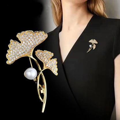 Elegant Glam Geometric Alloy Plating Inlay Artificial Pearls Rhinestones Shell Women'S Brooches