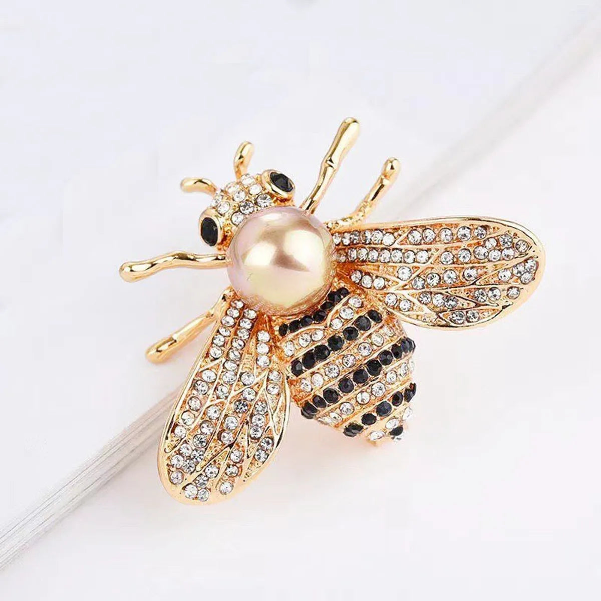 Elegant Glam Geometric Alloy Plating Inlay Artificial Pearls Rhinestones Shell Women'S Brooches