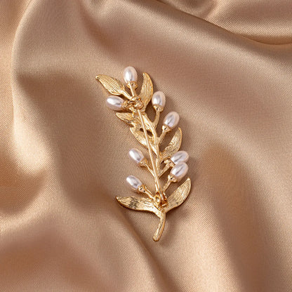 Elegant Glam Luxurious Flower Ferroalloy Women'S Brooches