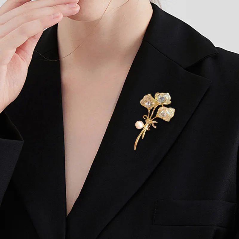 Elegant Glam Luxurious Leaf Flower Brass Plating Inlay Zircon Women'S Brooches 1 Piece