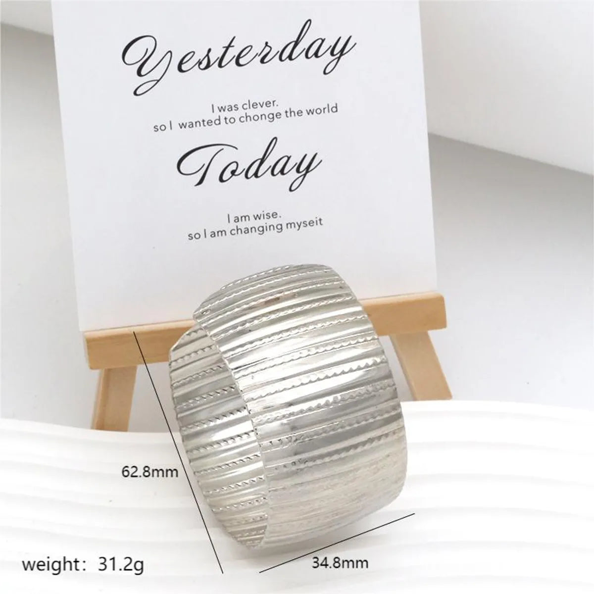 Elegant Glam Luxurious Stripe 14K Gold Plated Alloy Wholesale Bangle