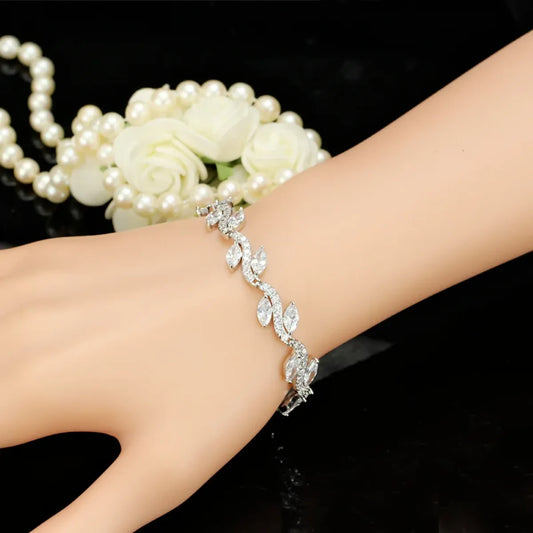 Elegant Glam Shiny Leaf Copper Plating Inlay Zircon White Gold Plated Bracelets