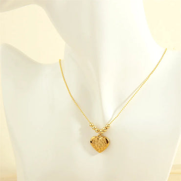 Elegant Heart Shape Copper Beaded Plating 18k Gold Plated Pendant Necklace