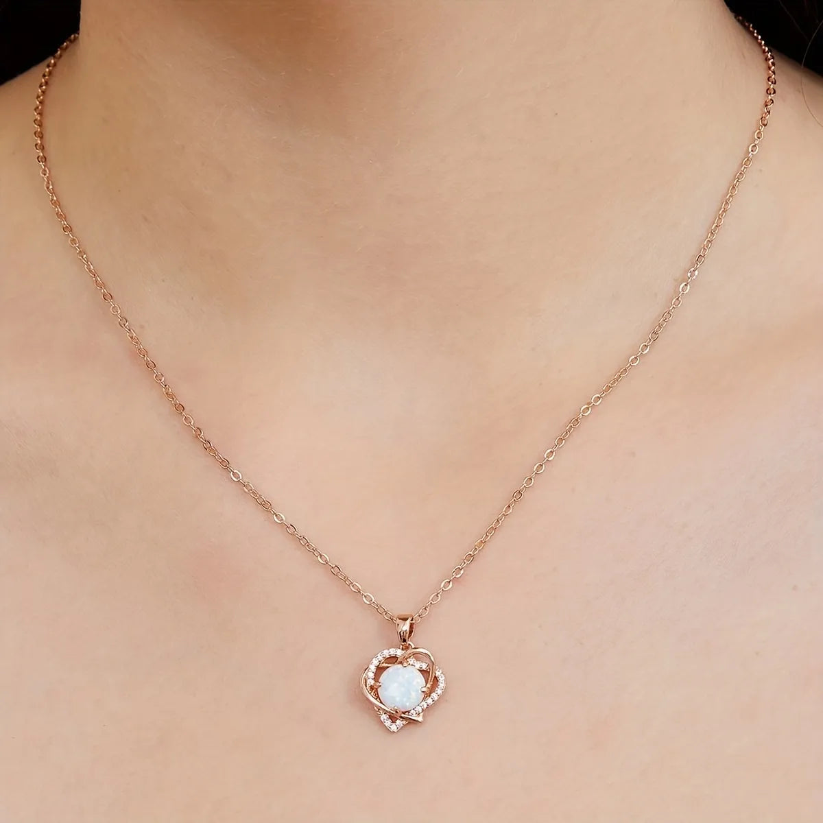 Elegant Heart Shape Copper Inlay Zircon Rose Gold Plated Pendant Necklace