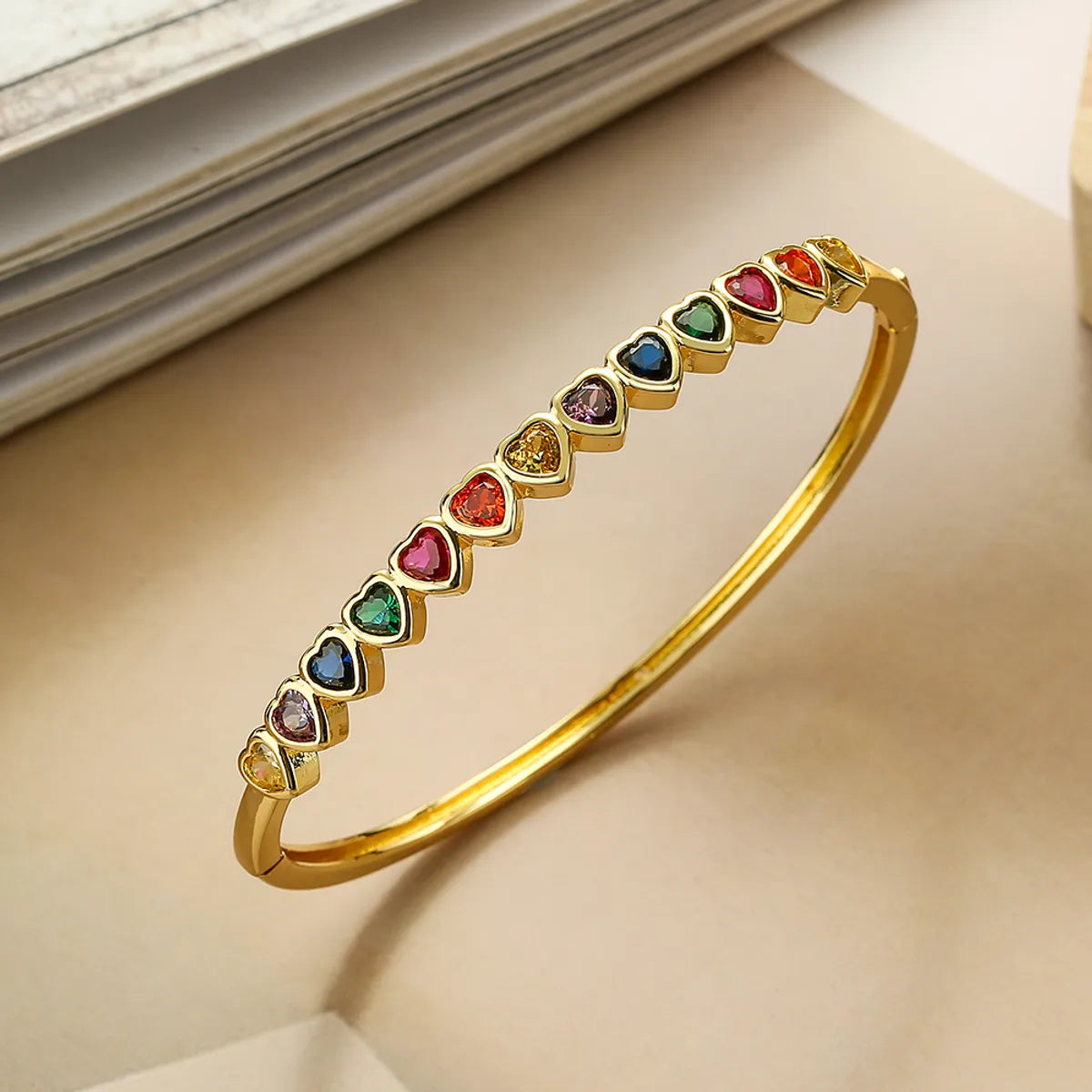 Elegant Heart Shape Copper Plating Inlay Zircon 18k Gold Plated Bangle