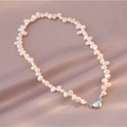 Elegant Heart Shape Flower Bow Knot Imitation Pearl Metal Beaded Inlay Rhinestones Women'S Necklace