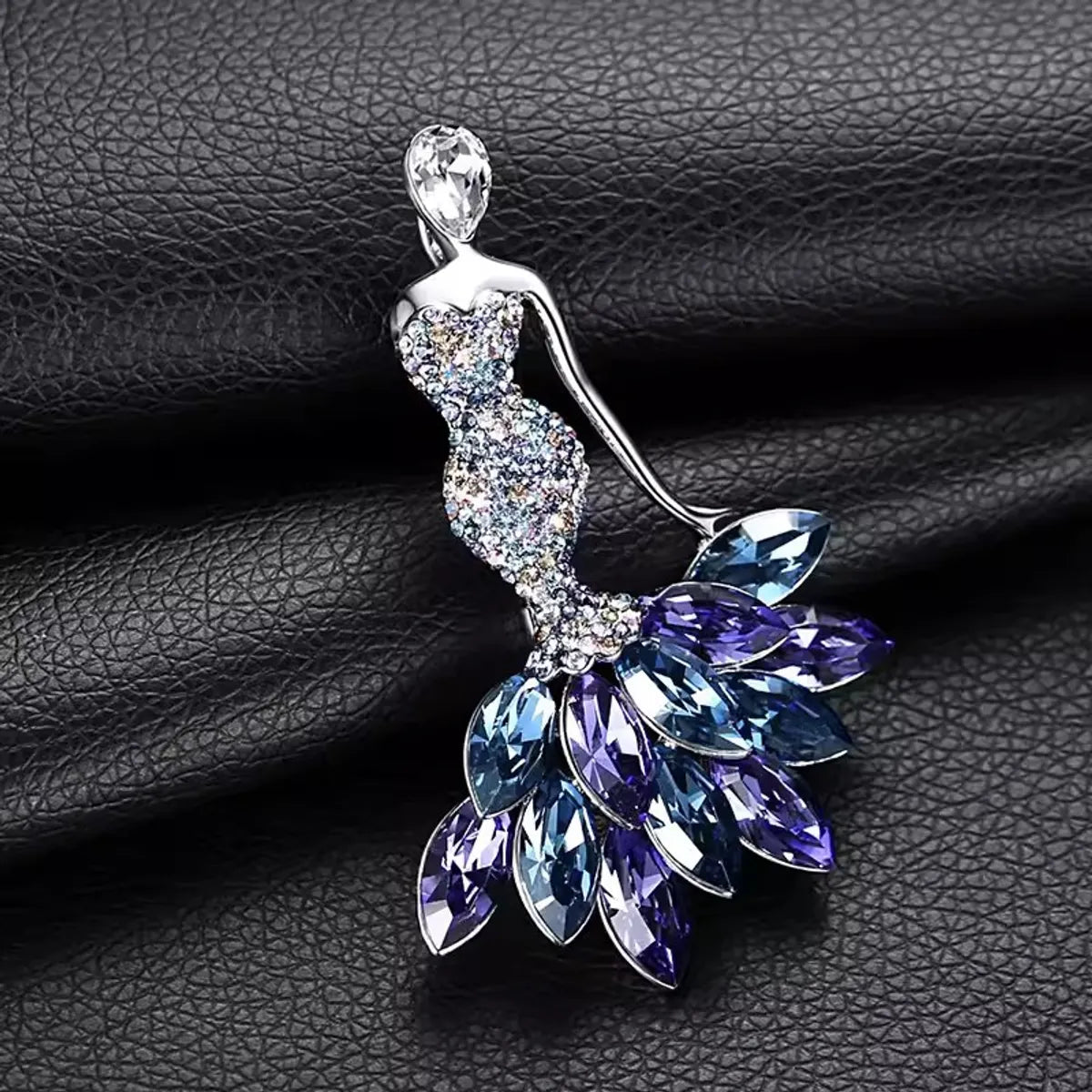 Elegant Human Alloy Women'S Brooches