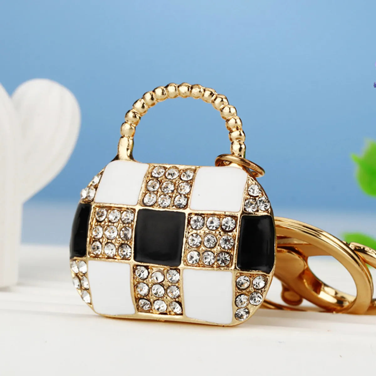 Elegant Korean Style Bag Metal Inlay Rhinestones Women'S Bag Pendant Keychain