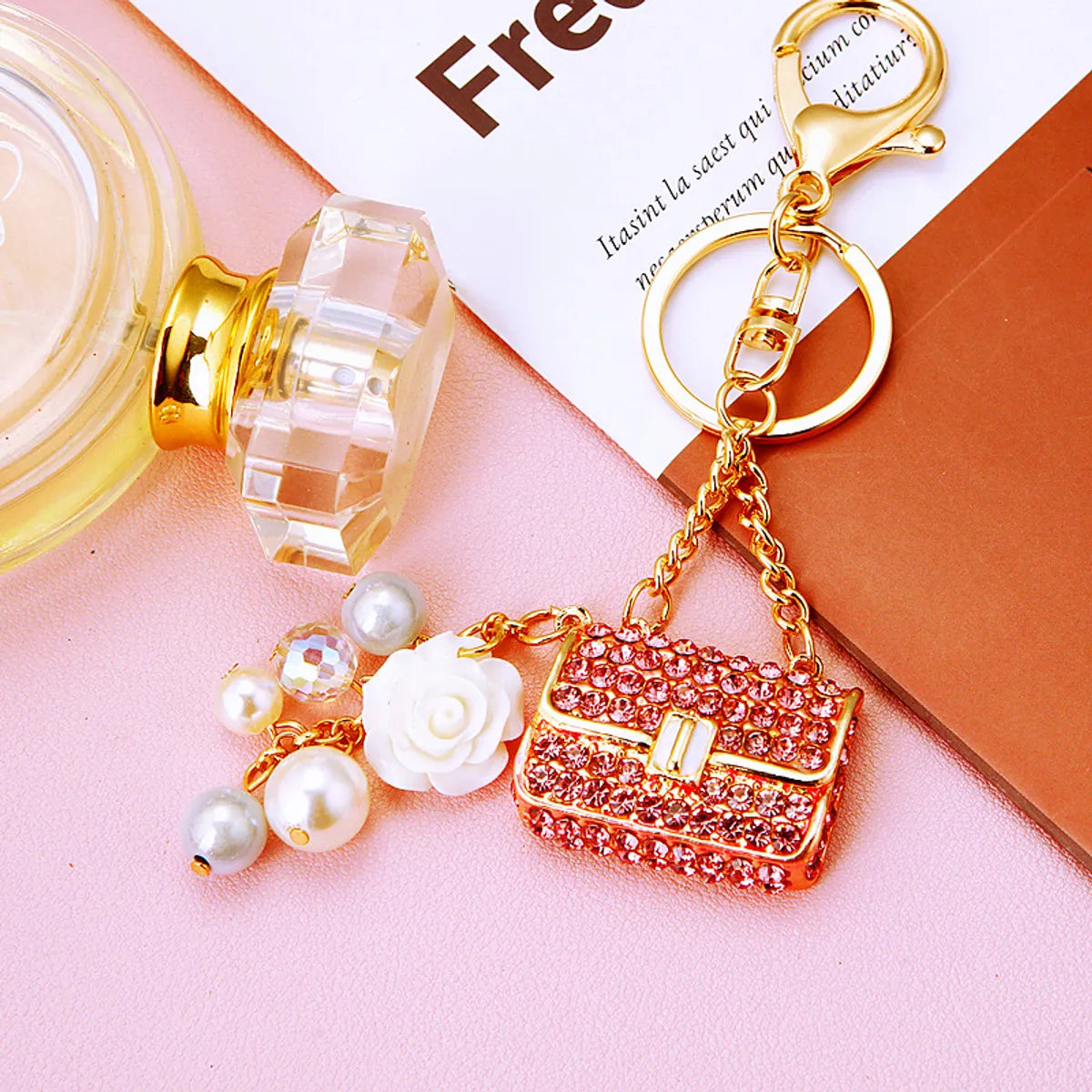 Elegant Korean Style Bag Metal Inlay Rhinestones Women'S Bag Pendant Keychain