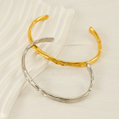 Elegant Lady Classic Style Round Solid Color 304 Stainless Steel 18K Gold Plated Bangle In Bulk