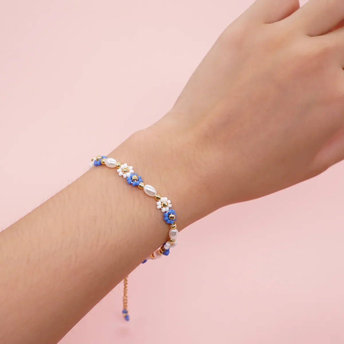 Elegant Lady Daisy Imitation Pearl Glass Women's Bracelets