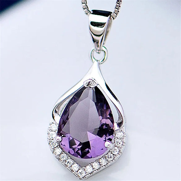 Wholesale Jewelry Elegant Lady Geometric Alloy Iron Rhinestones Plating Inlay Pendant Necklace