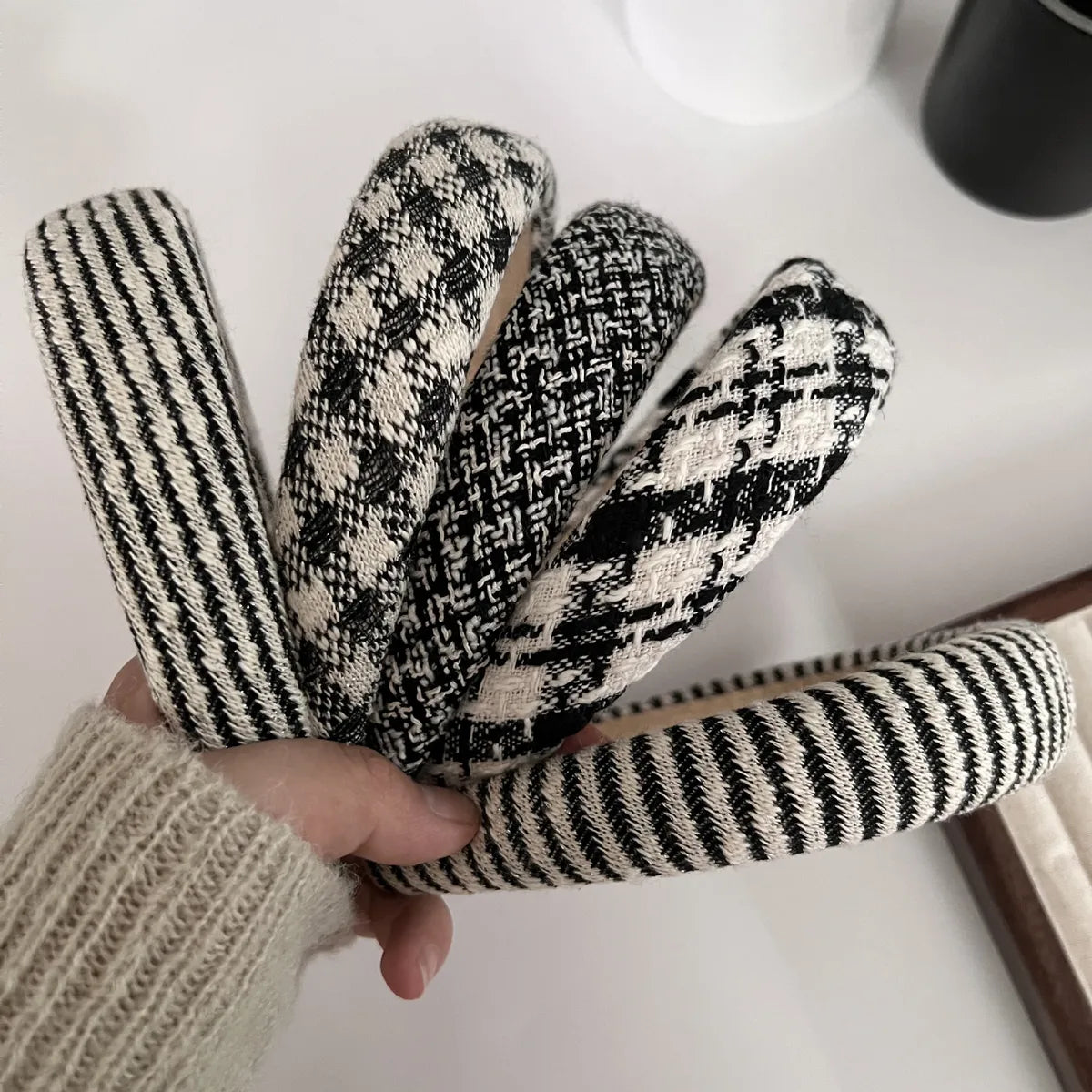 Elegant Lady Plaid Cloth Hair Band