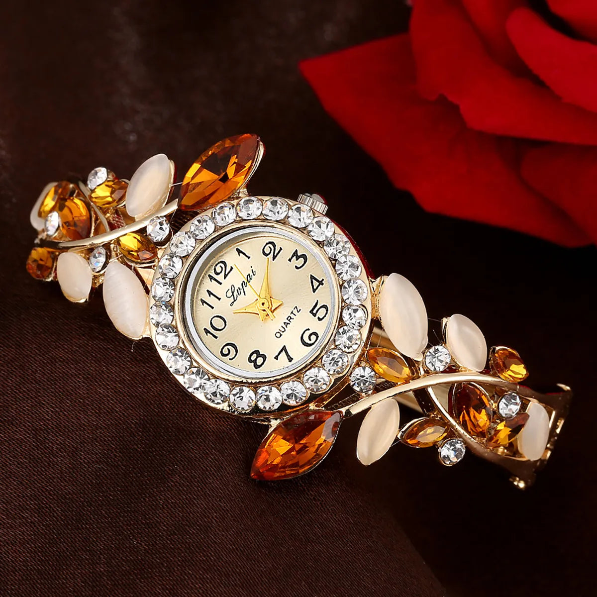 Elegant Leaf Buckle Quartz Women'S Watches