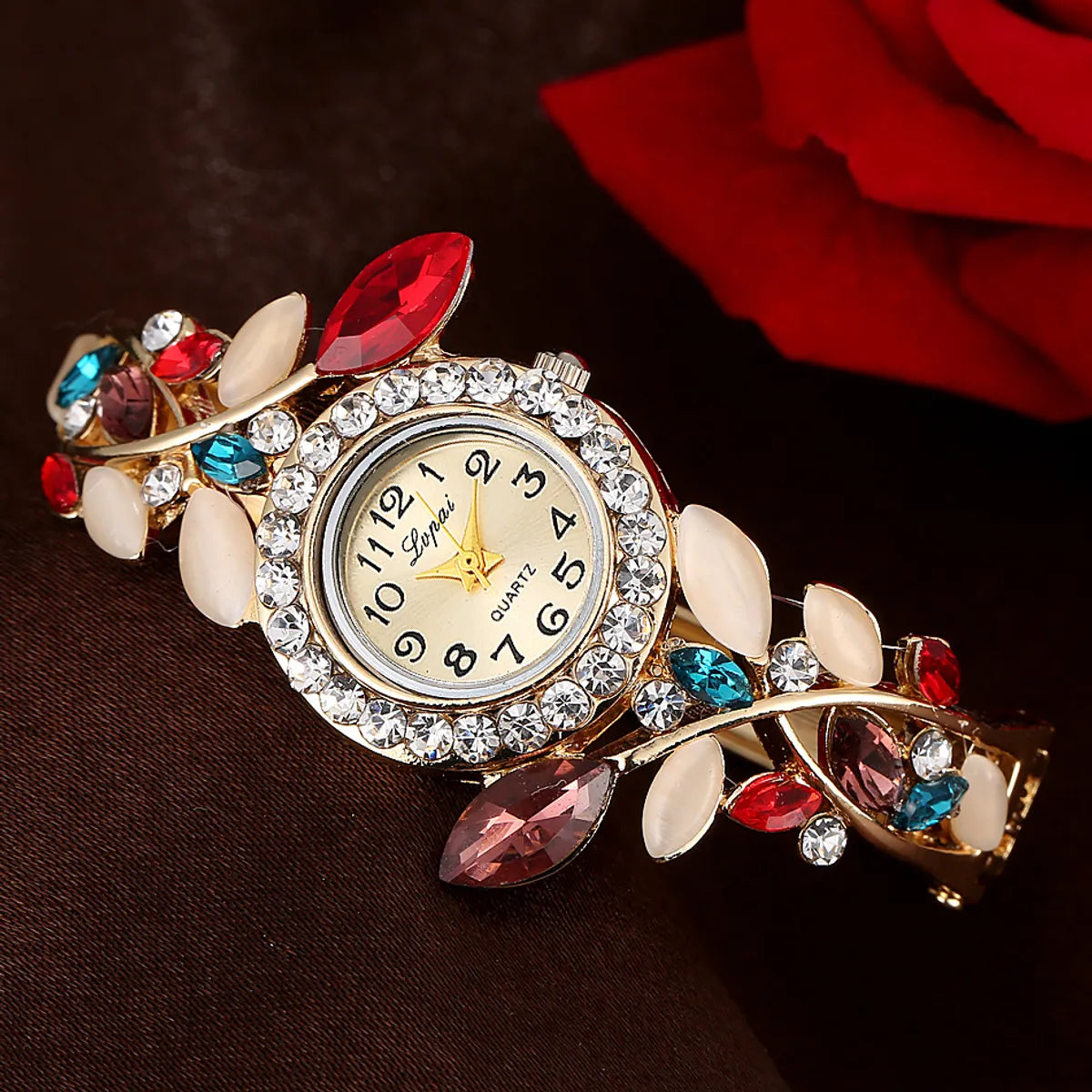 Elegant Leaf Buckle Quartz Women'S Watches