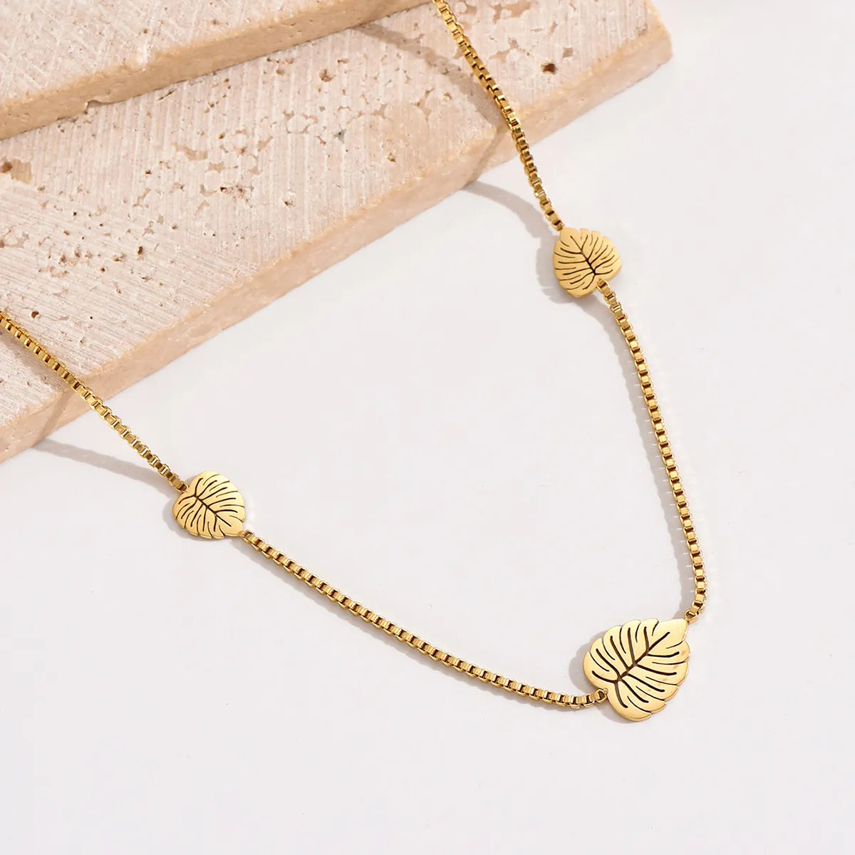 Elegant Leaves Stainless Steel Polishing Plating 14k Gold Plated Necklace