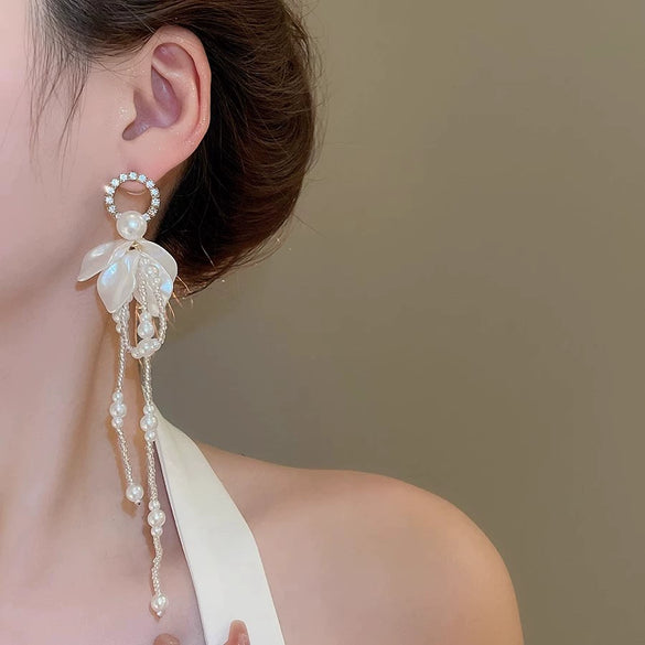 Elegant Light Luxury Alloy Pearl Long Tassel Geometric Earrings With Plants Flowers Style